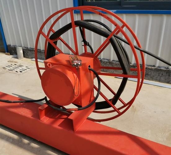 Tools for Large-Scale Cable Installations